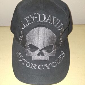 Harley-Davidson Willie G Black Skull Medium Cap